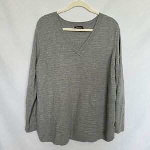 Hilary Radley Grey V-Neck‎ Ribbed Knit Sweater - XL